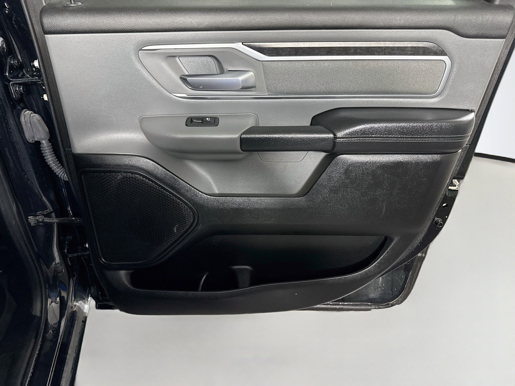 Used 2019 RAM 1500 Big Horn RWD image 28