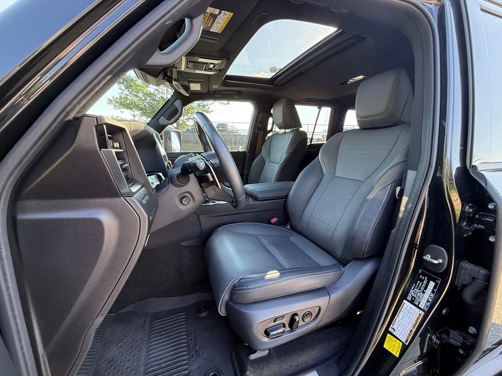 Used 2024 Lexus GX 550 AWD/4WD image 23