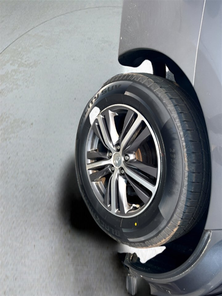 Used 2019 INFINITI QX60 Luxe w/ Essential Package image 39