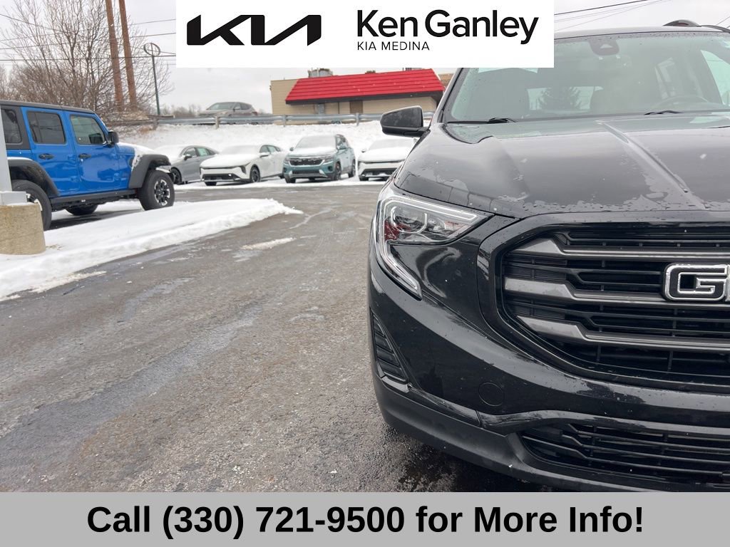 Used 2020 GMC Terrain SLE w/ Driver Convenience Package image 17