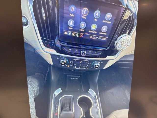 Used 2023 Chevrolet Traverse Premier image 9