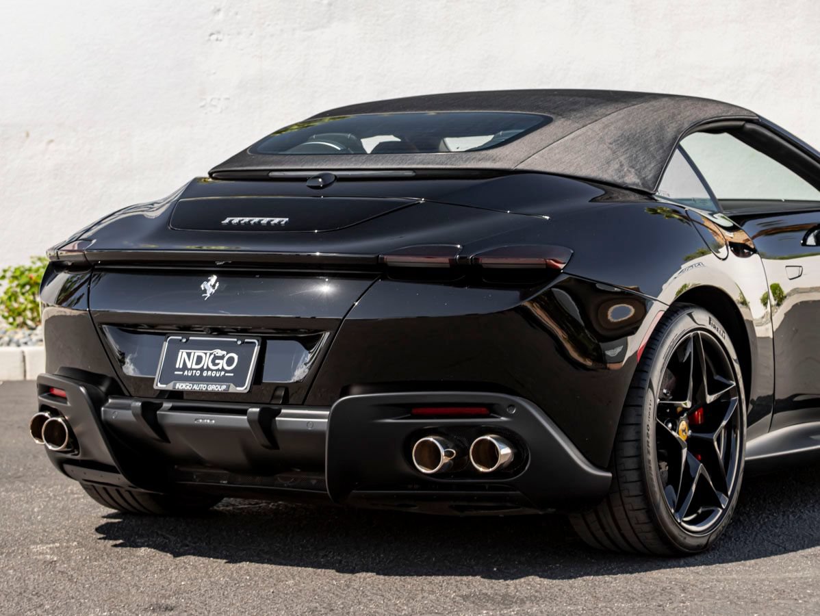 Used 2024 Ferrari Roma Spider RWD image 8