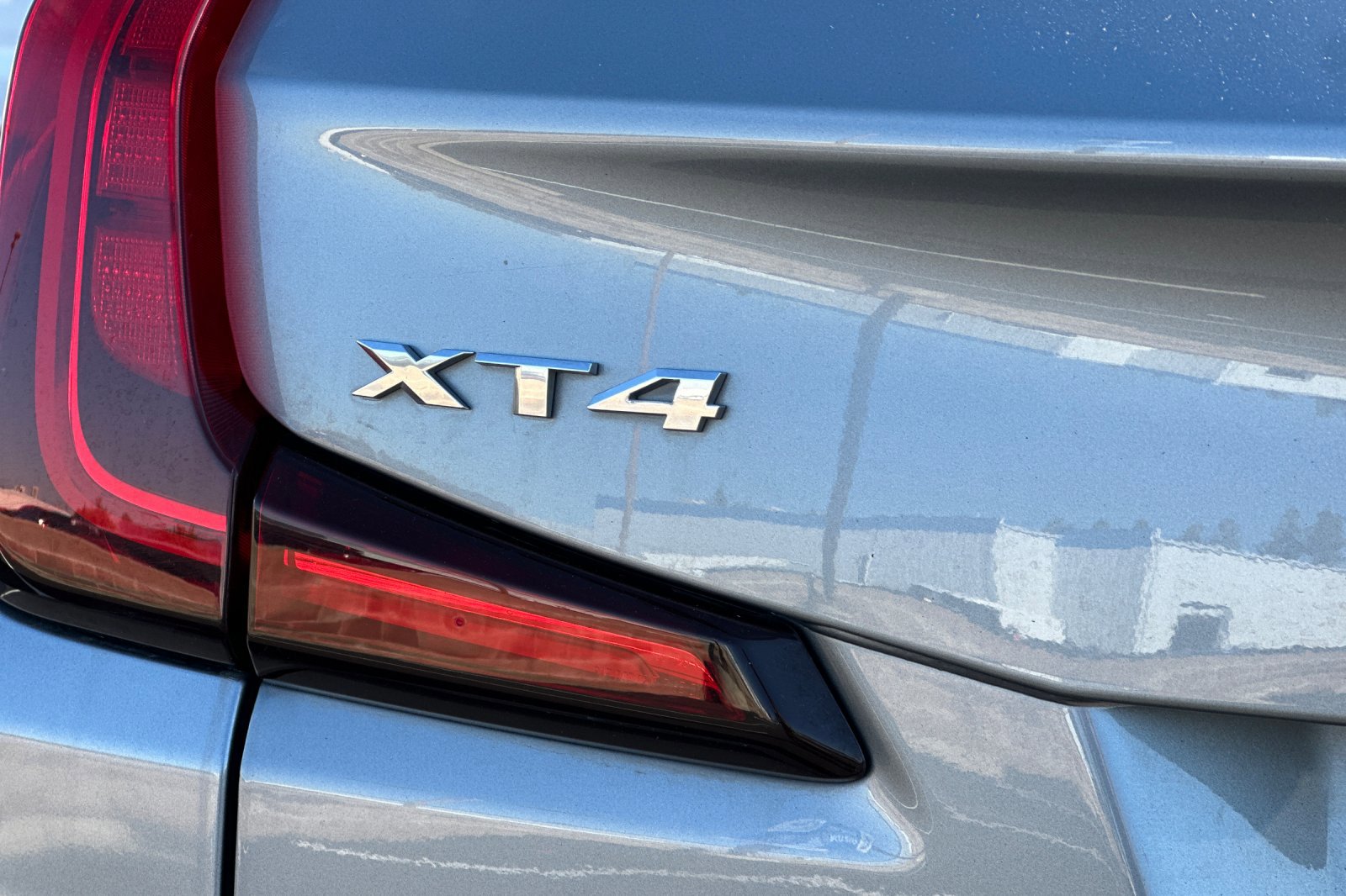 Certified 2023 Cadillac XT4 Premium Luxury image 27