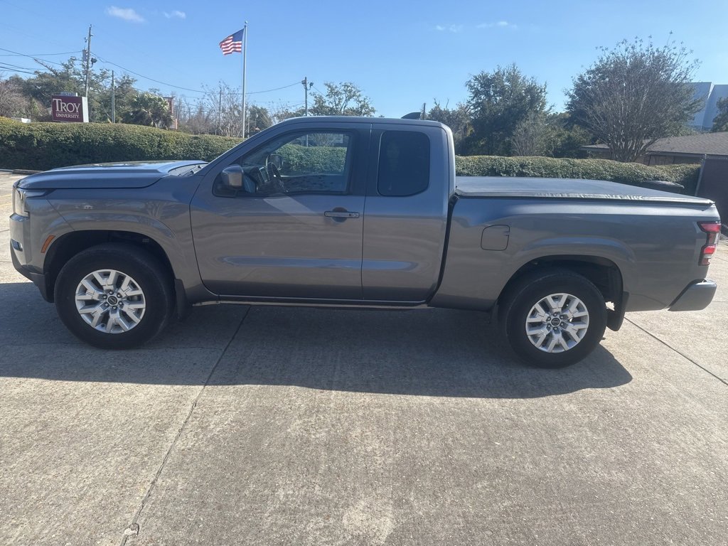 Used 2023 Nissan Frontier SV w/ SV Convenience Package image 3