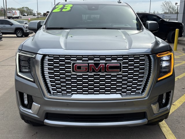 Used 2023 GMC Yukon XL Denali image 13