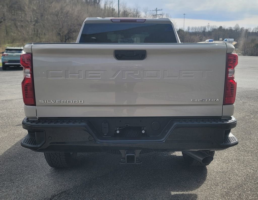 New 2026 Chevrolet Silverado 2500 Custom w/ Custom Value Package AWD/4WD image 13