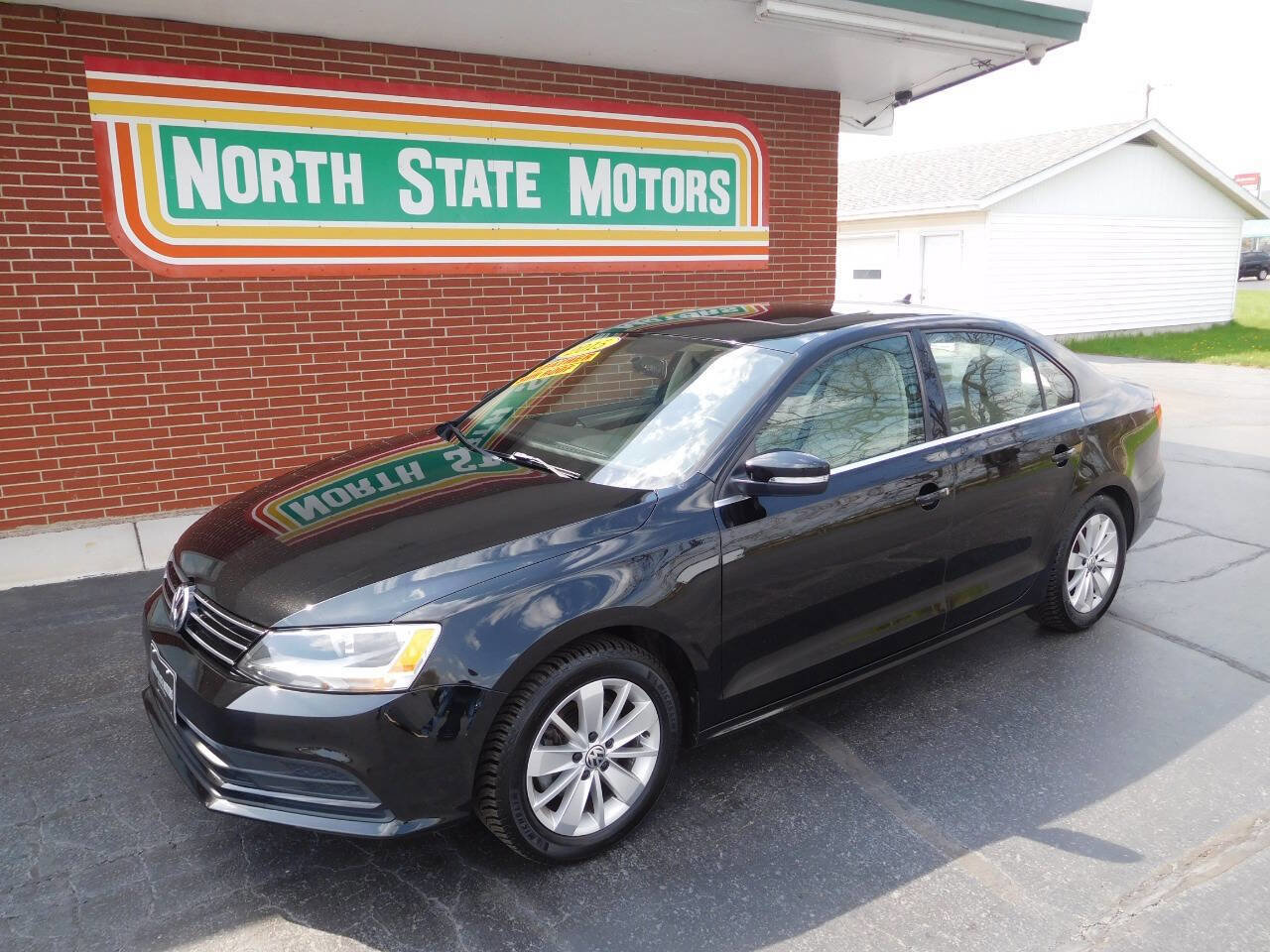 Used 2015 Volkswagen Jetta SE image 1