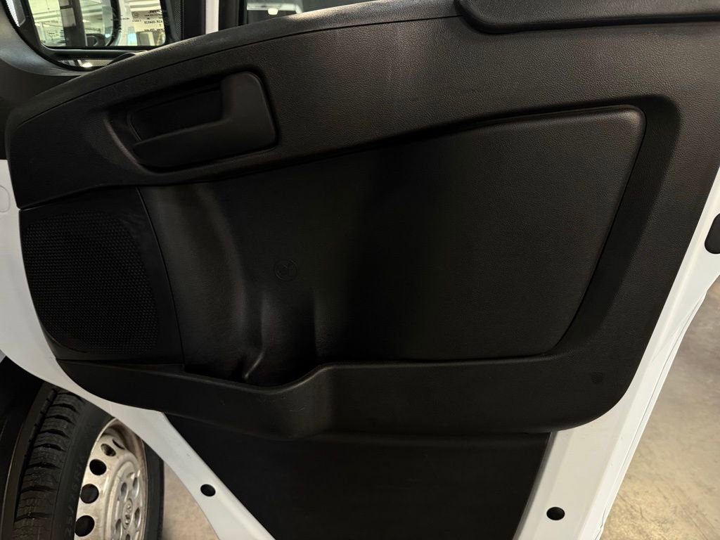 Used 2025 RAM ProMaster 2500 w/ Convenience Group FWD image 26