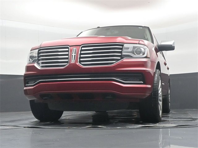 Used 2017 Lincoln Navigator Select image 46