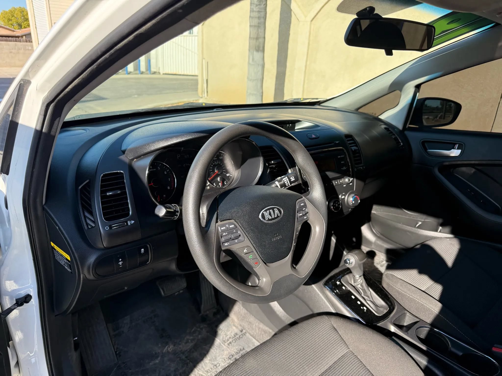 Used 2018 Kia Forte LX FWD image 19