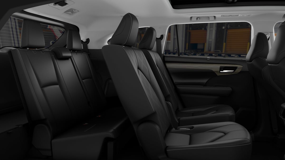 New 2026 Toyota Highlander Platinum AWD/4WD image 21