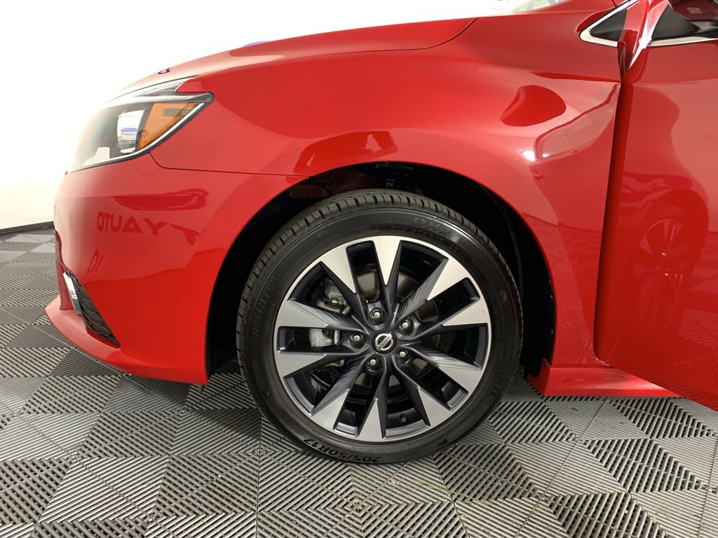 Used 2019 Nissan Sentra SR image 12