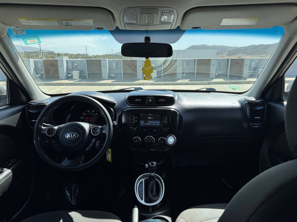 Used 2019 Kia Soul FWD image 12