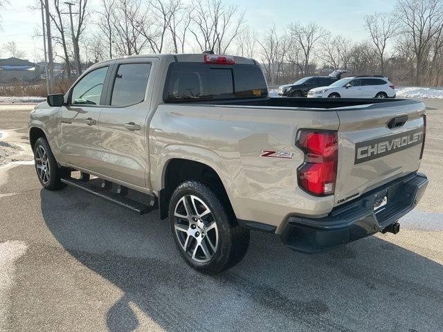 Used 2023 Chevrolet Colorado Z71 w/ Z71 Convenience Package 2 image 9