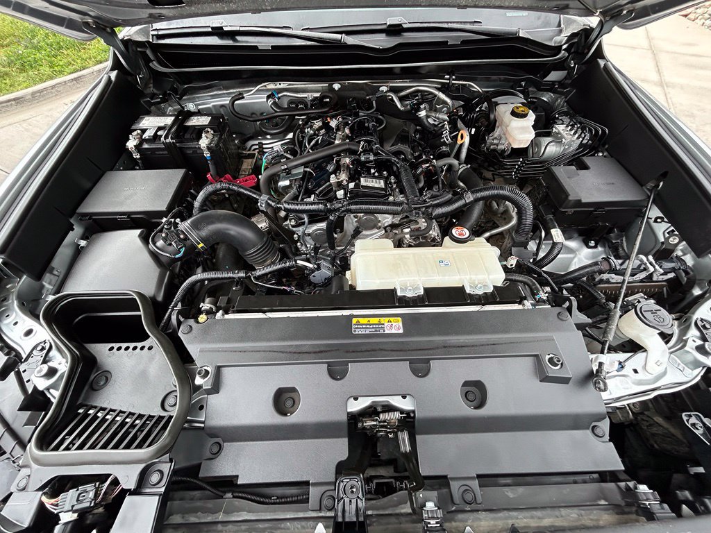 Used 2024 Toyota Tacoma SR5 AWD/4WD image 34