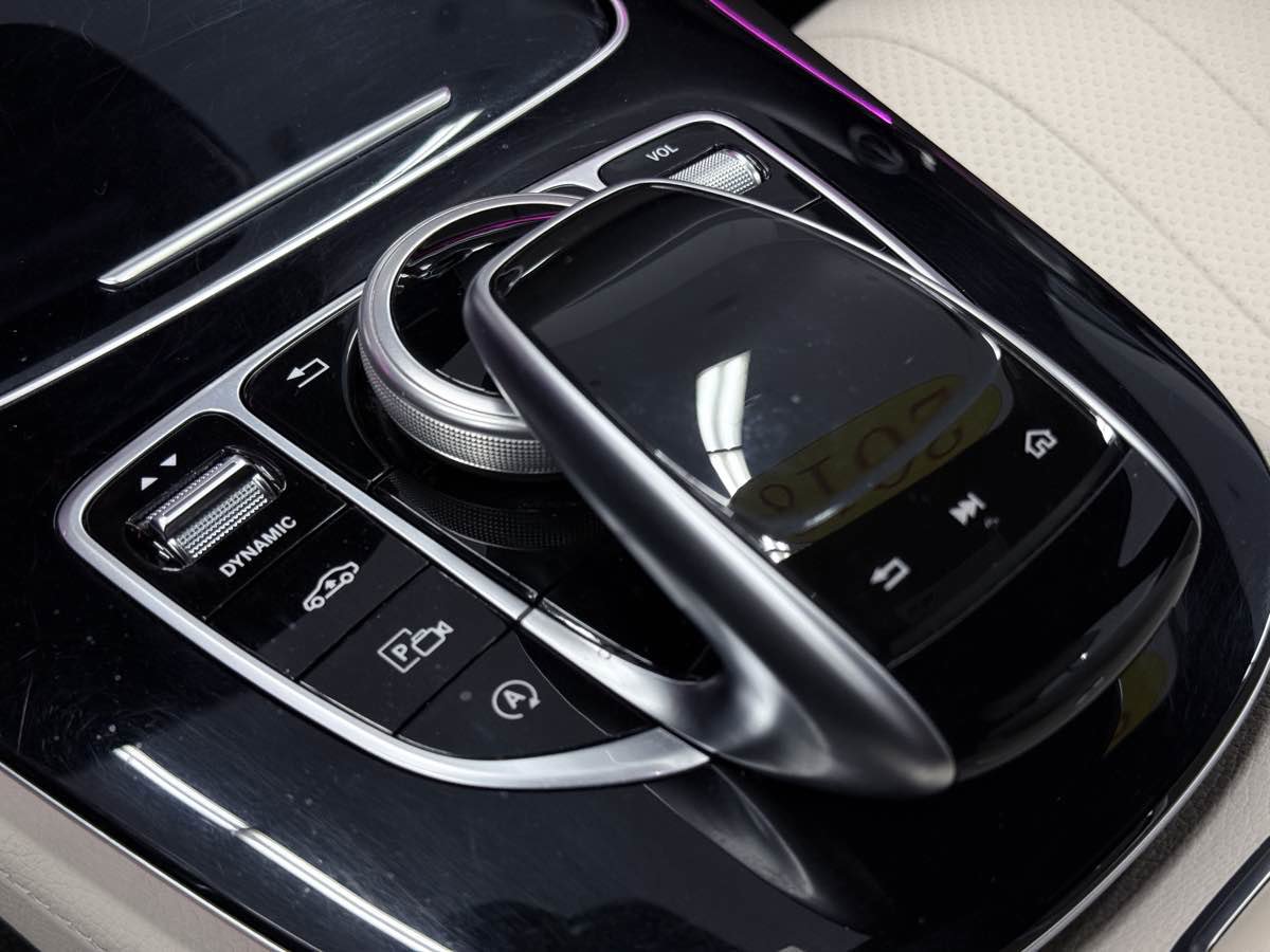 Used 2018 Mercedes-Benz E 400 4MATIC Wagon image 51