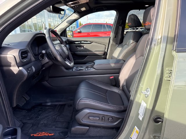 Certified 2026 Honda Pilot TrailSport image 15