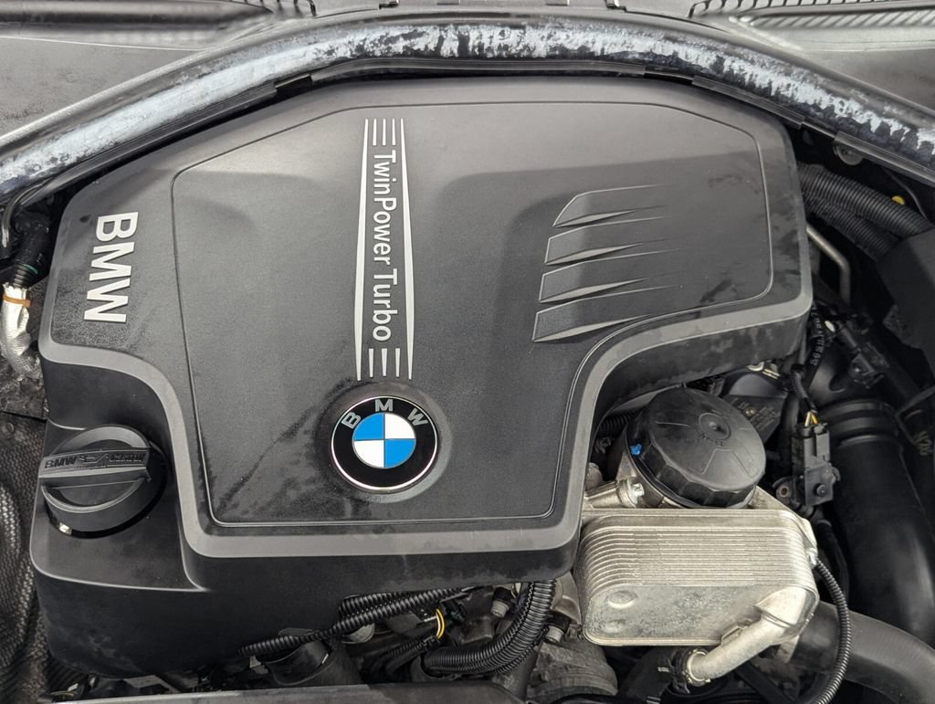 Used 2015 BMW 320i Sedan RWD image 11