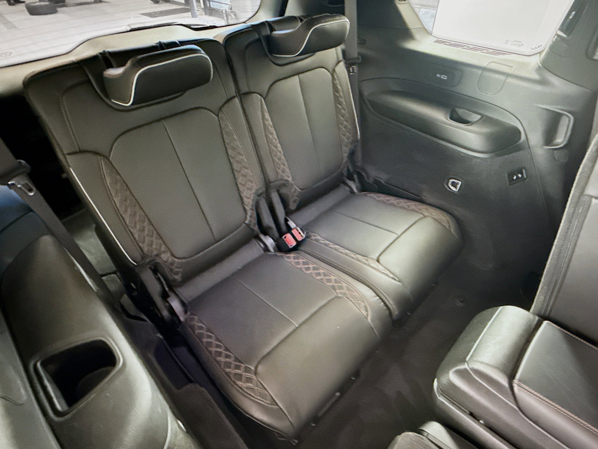 Used 2023 Jeep Grand Cherokee L Summit image 27