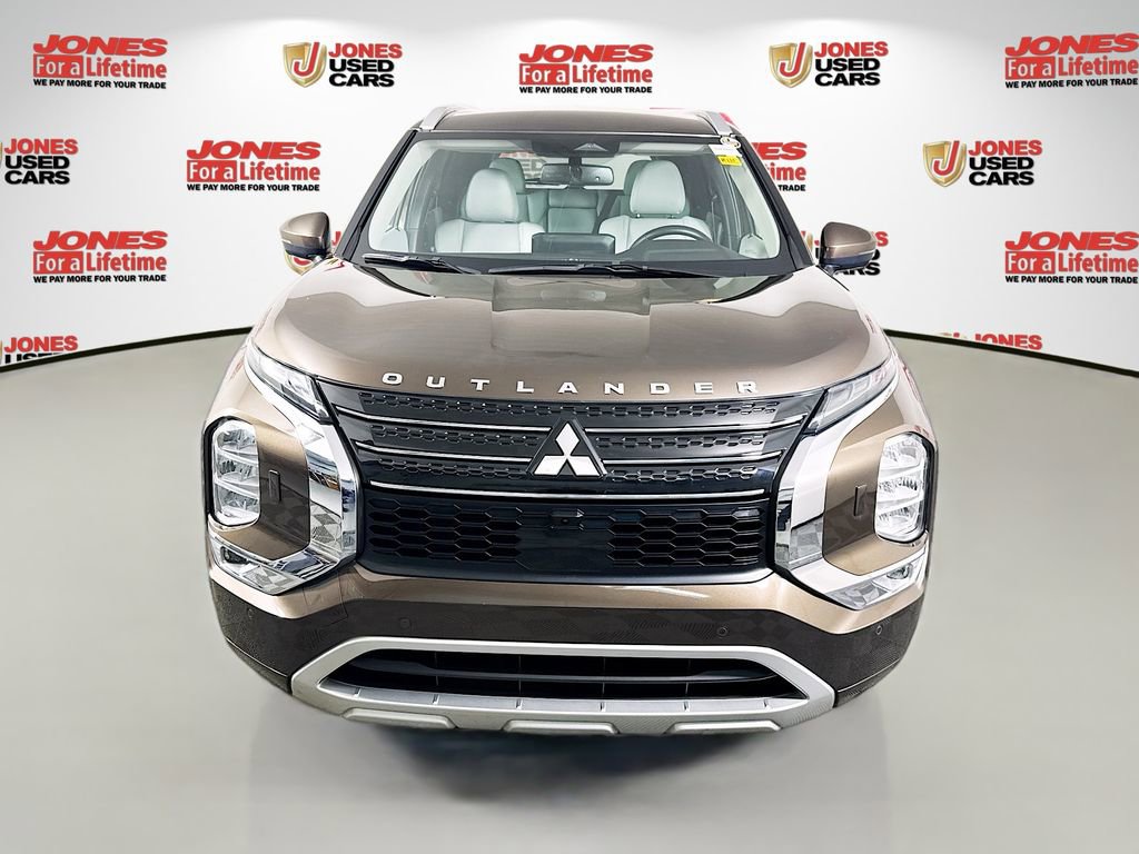Used 2023 Mitsubishi Outlander SEL AWD/4WD image 12