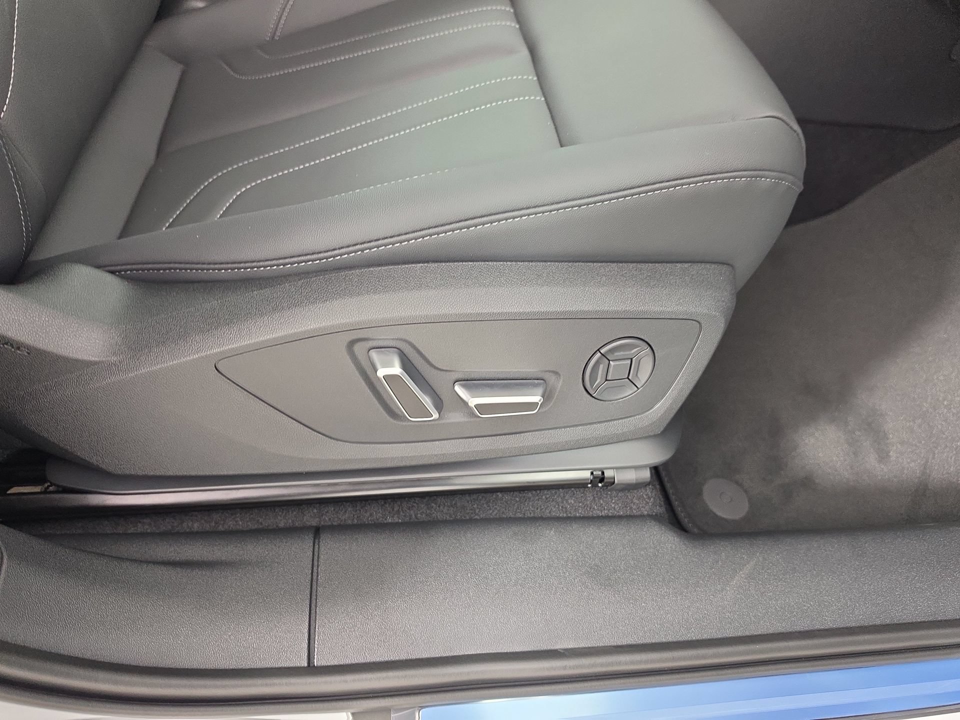 New 2026 Audi Q3 quattro 2.0T AWD/4WD image 45