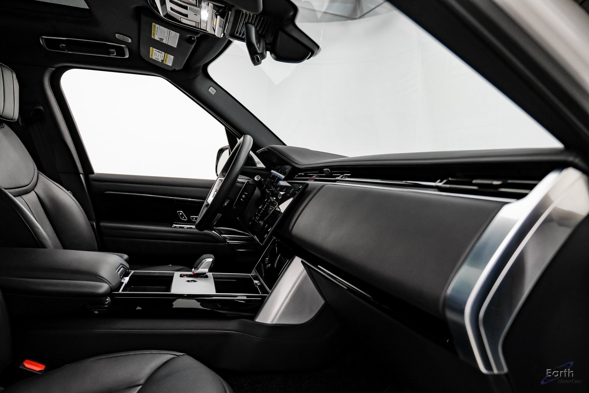 Used 2024 Land Rover Range Rover SE image 41