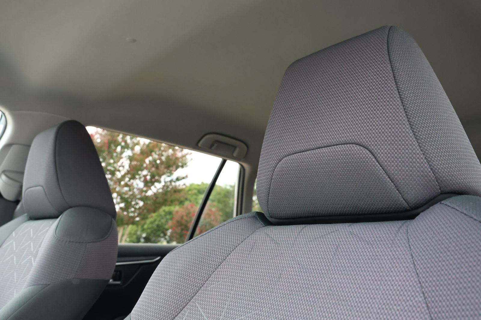 Used 2024 Toyota RAV4 XLE FWD image 15