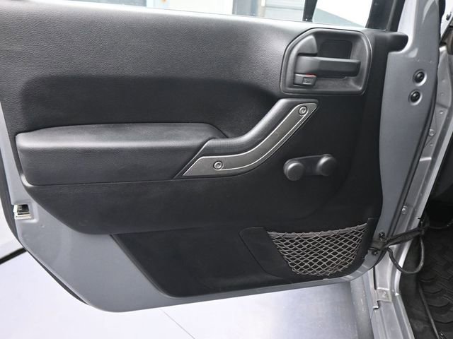 Used 2013 Jeep Wrangler Unlimited Sport w/ Connectivity Group image 42