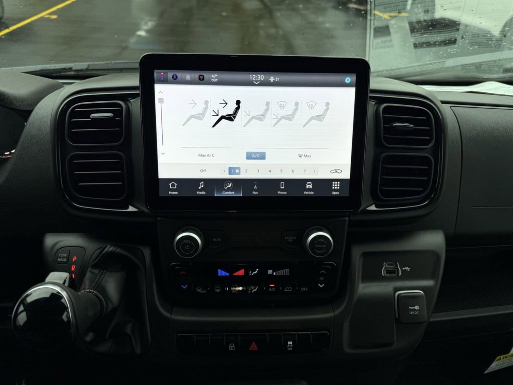 New 2026 RAM ProMaster 3500 w/ Premium Convenience Group image 23