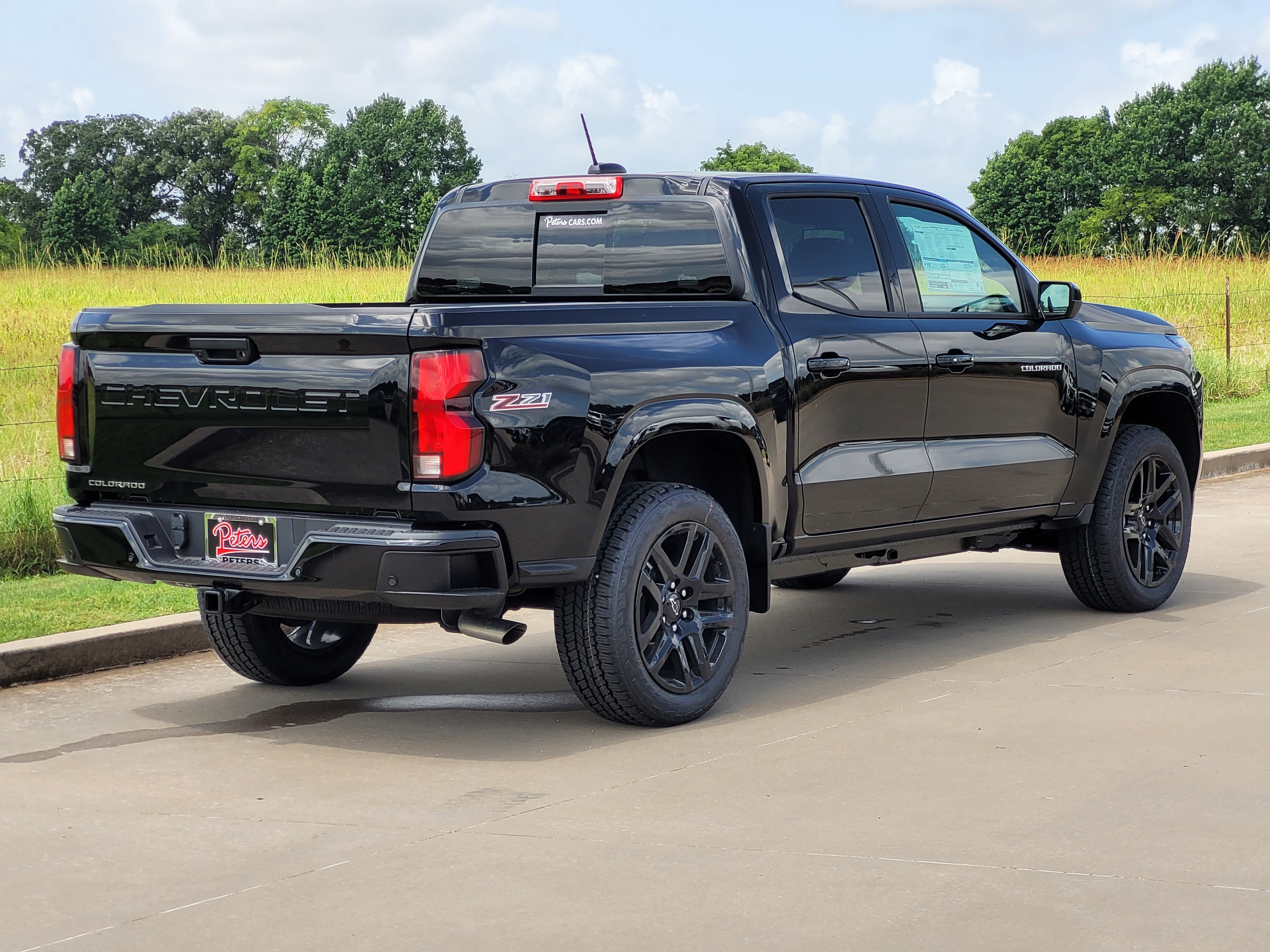 New 2025 Chevrolet Colorado Z71 w/ Z71 Convenience Package 2 image 3