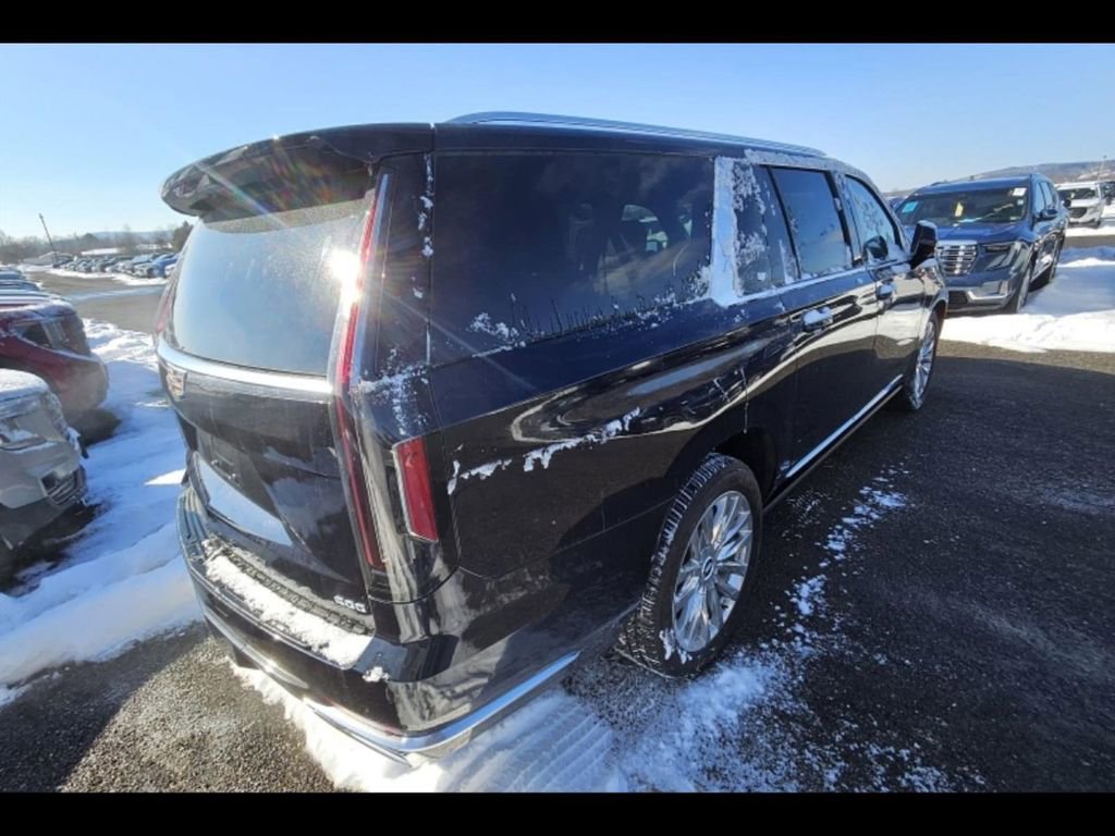 Used 2023 Cadillac Escalade ESV Premium Luxury w/ Performance Package AWD/4WD image 8