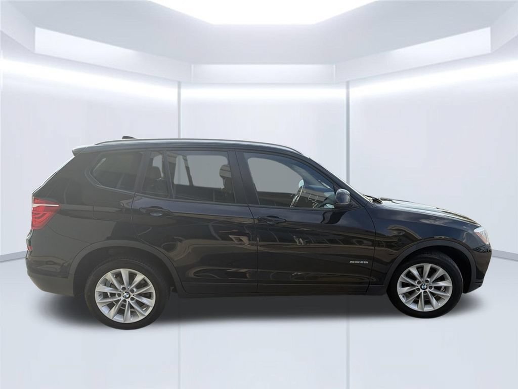 Used 2017 BMW X3 sDrive28i RWD image 7