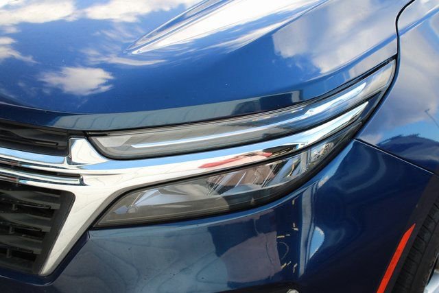 Used 2022 Chevrolet Equinox LT w/ Driver Convenience Package image 11