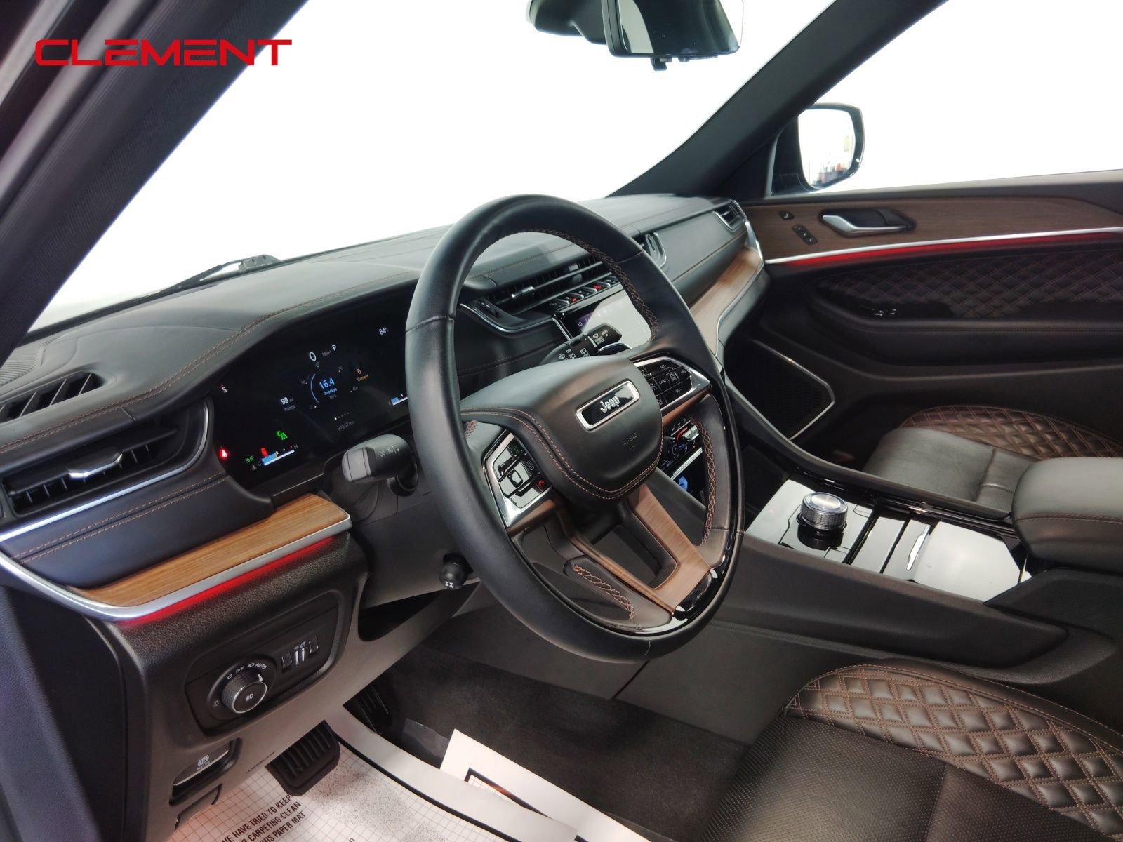 Used 2022 Jeep Grand Cherokee L Summit w/ Advanced Protech Group IV image 32