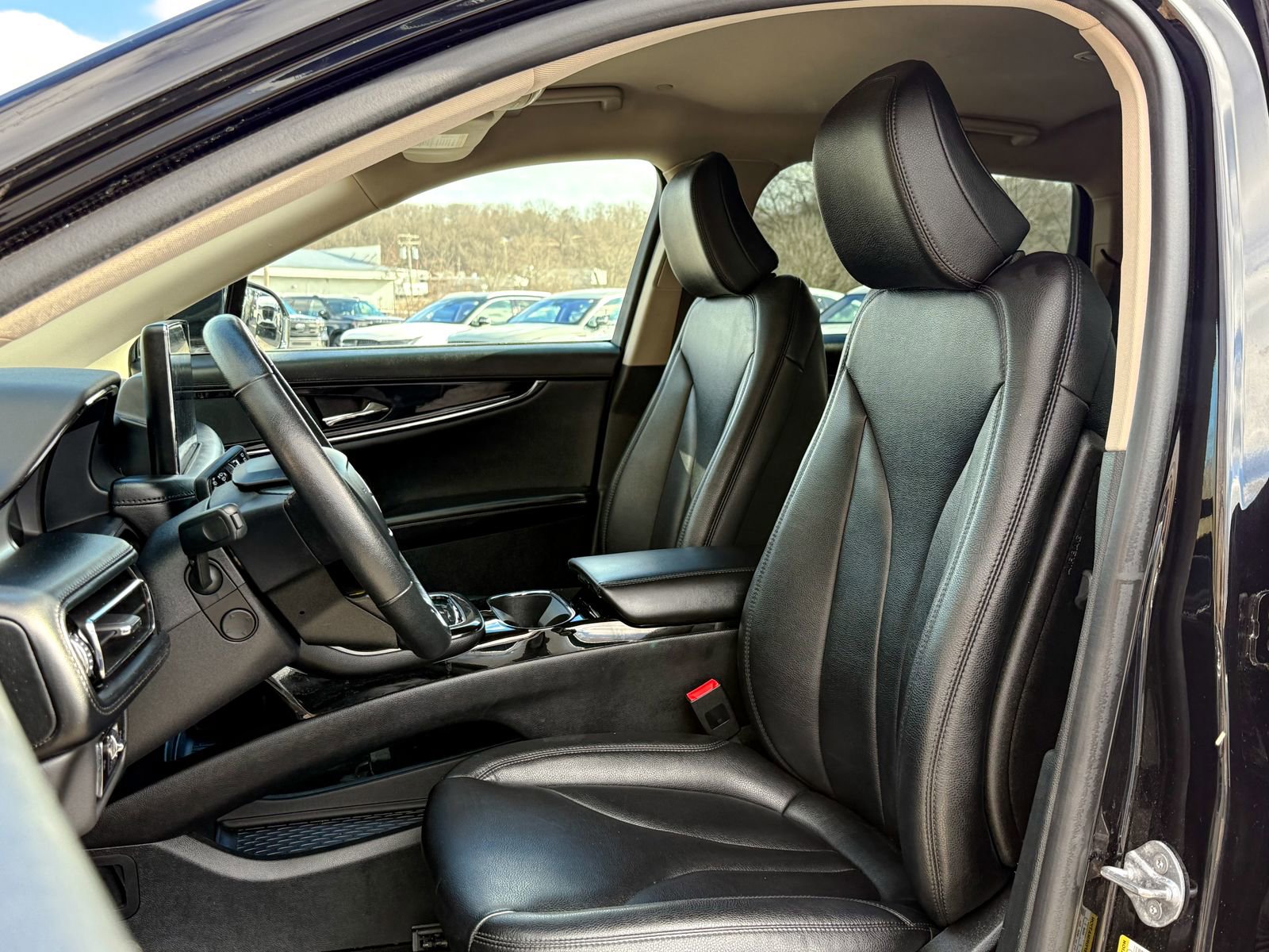 Used 2023 Lincoln Nautilus AWD w/ Premium Package image 17