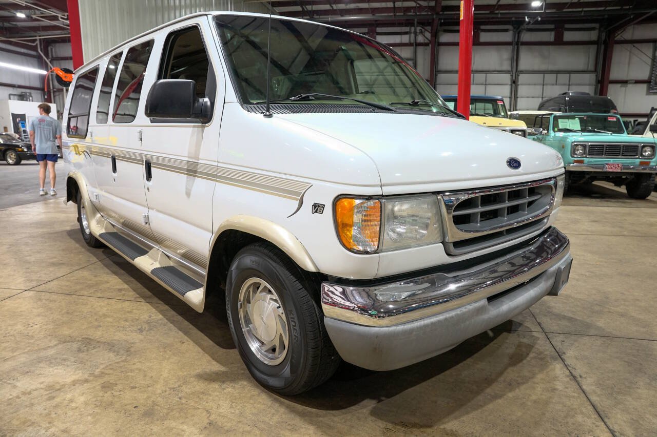 Used 2002 Ford E-150 and Econoline 150 RWD image 12