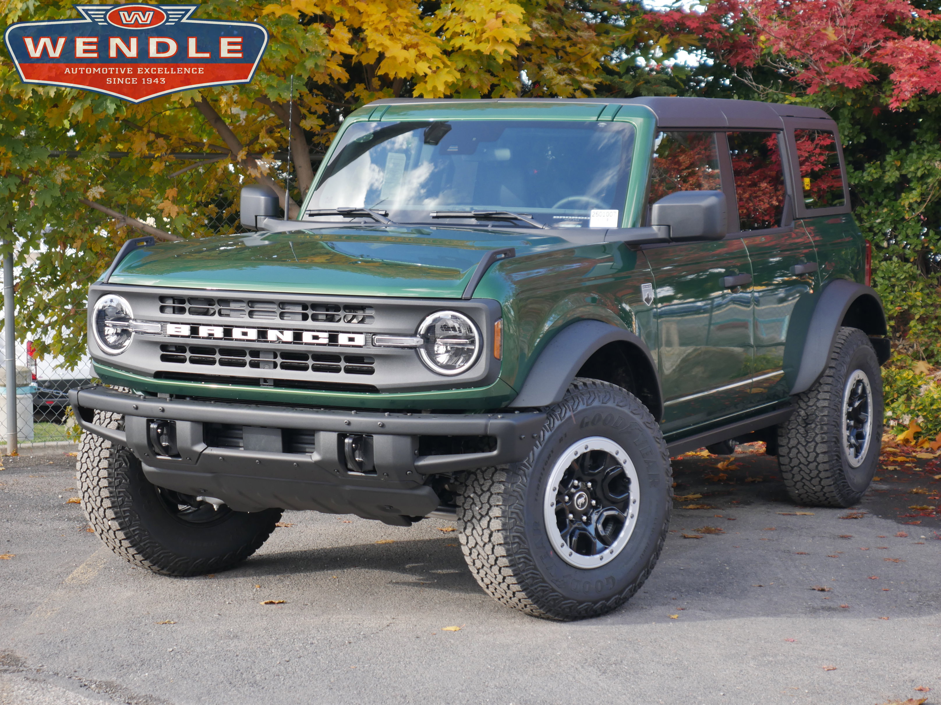 New 2025 Ford Bronco Big Bend w/ Black Diamond Package