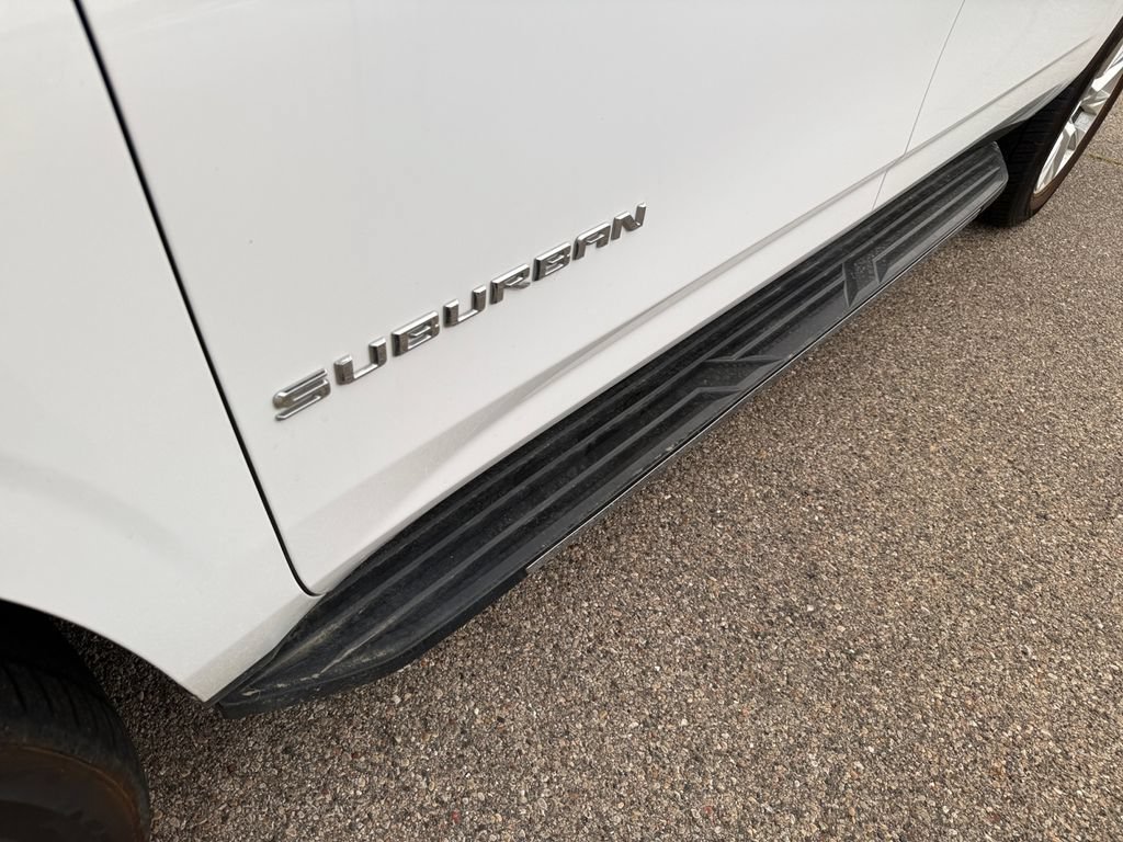 Used 2023 Chevrolet Suburban Premier AWD/4WD image 39