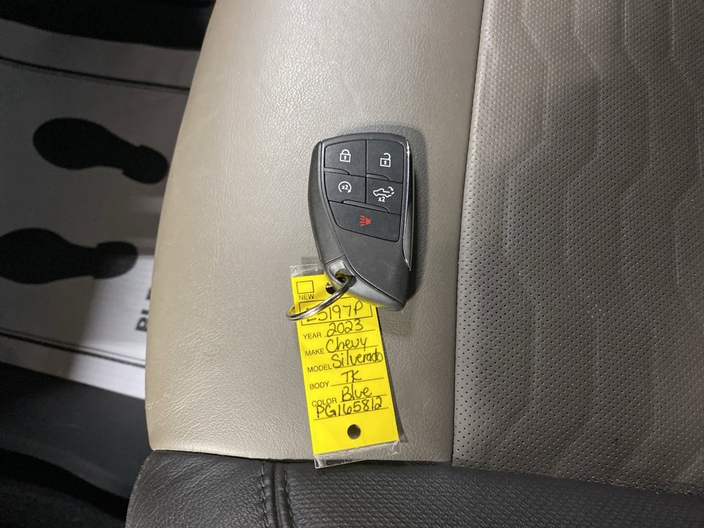 Certified 2023 Chevrolet Silverado 1500 ZR2 w/ Technology Package image 32