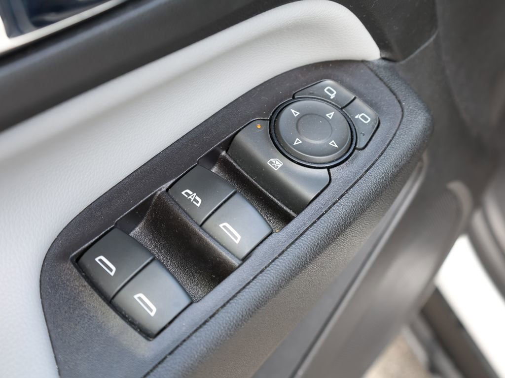 Used 2019 Chevrolet Equinox LS w/ LS Convenience Package image 11