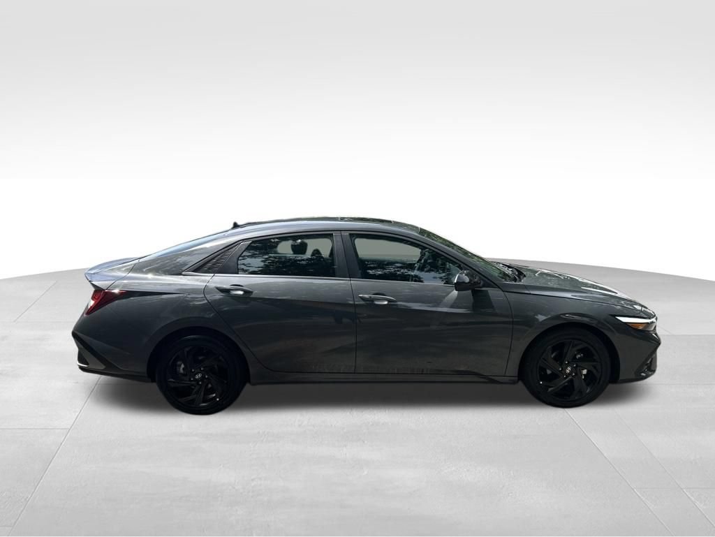 Certified 2026 Hyundai Elantra SEL Sport Premium FWD image 7