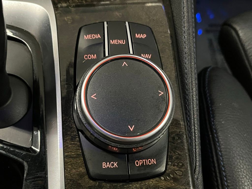 Used 2018 BMW 530i xDrive AWD/4WD image 14