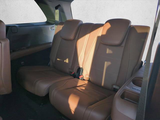 Used 2025 Mercedes-Benz GLS 450 4MATIC image 22