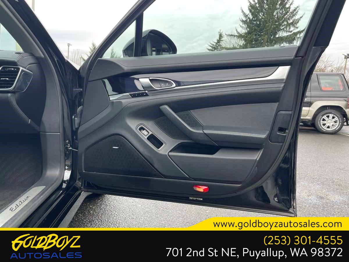 Used 2016 Porsche Panamera 4 AWD/4WD image 32