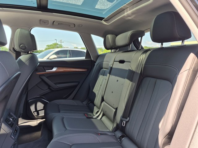 Certified 2023 Audi Q5 Premium w/ Convenience Package AWD/4WD image 20