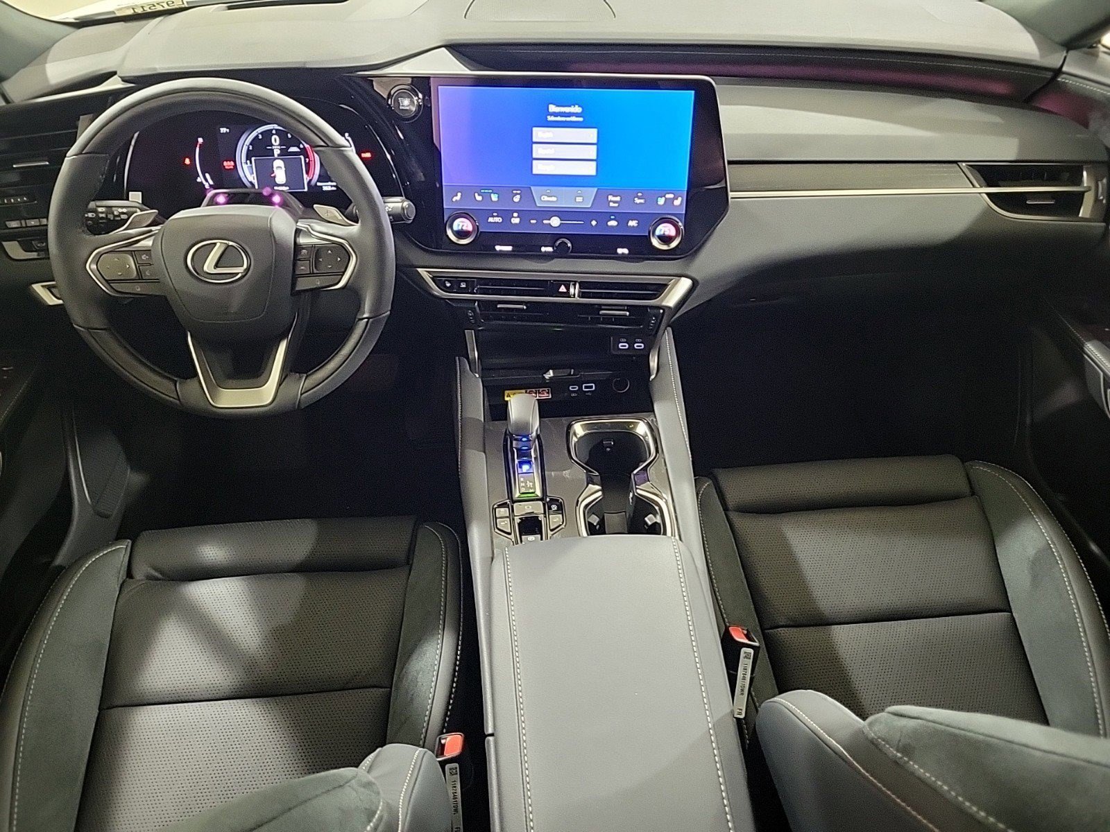Used 2024 Lexus RX 350 image 9