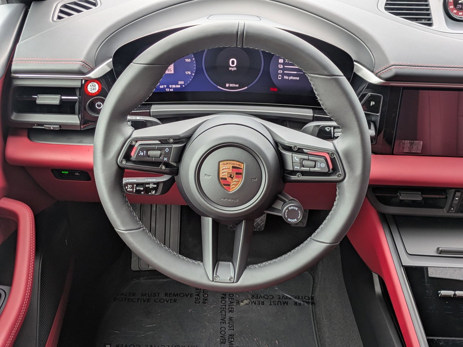 New 2025 Porsche Macan 4 Electric image 15