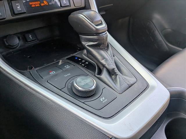 Used 2020 Toyota RAV4 XSE image 12