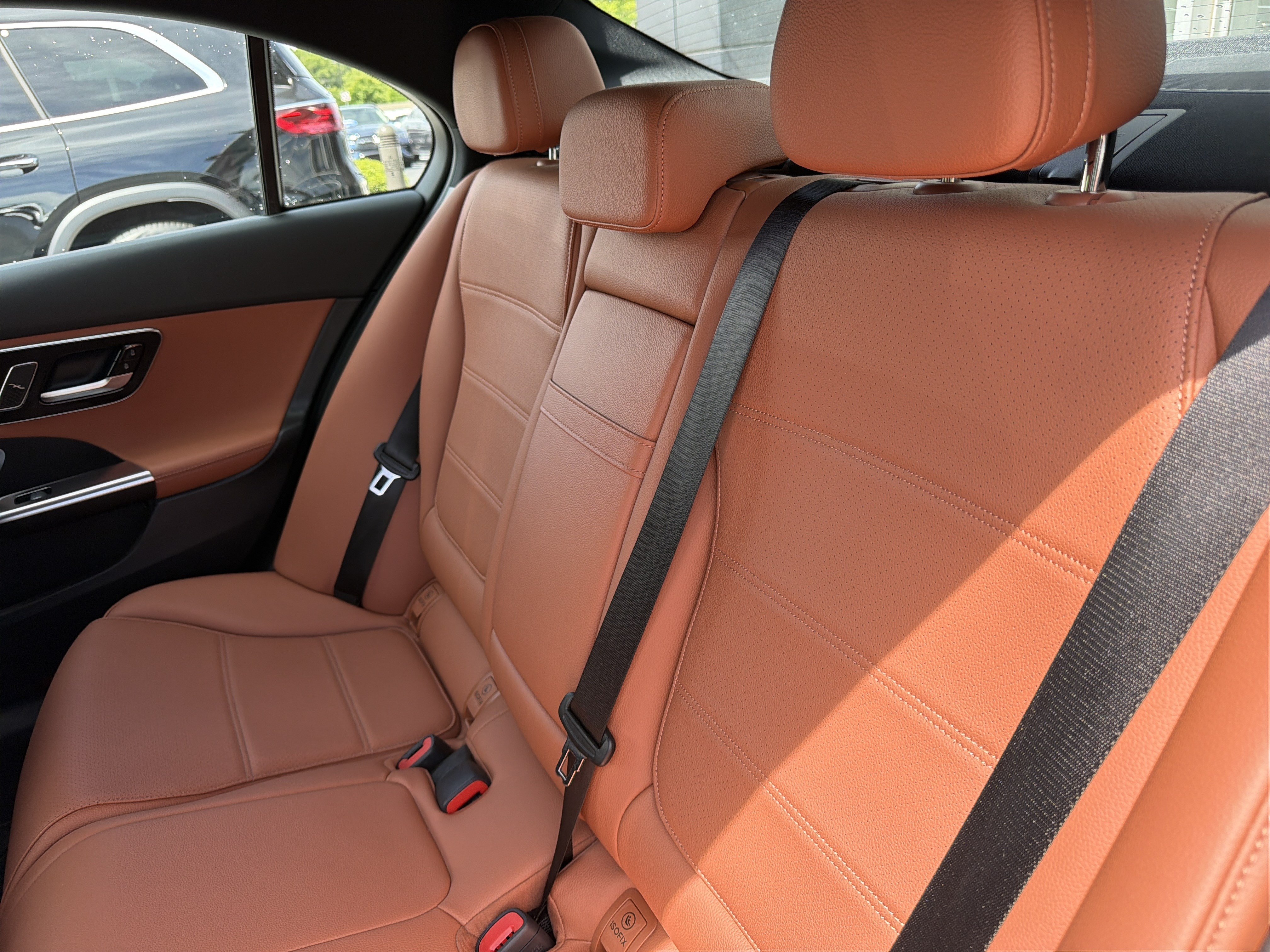 Certified 2024 Mercedes-Benz C 300 4MATIC Sedan w/ Exclusive Trim Package image 33