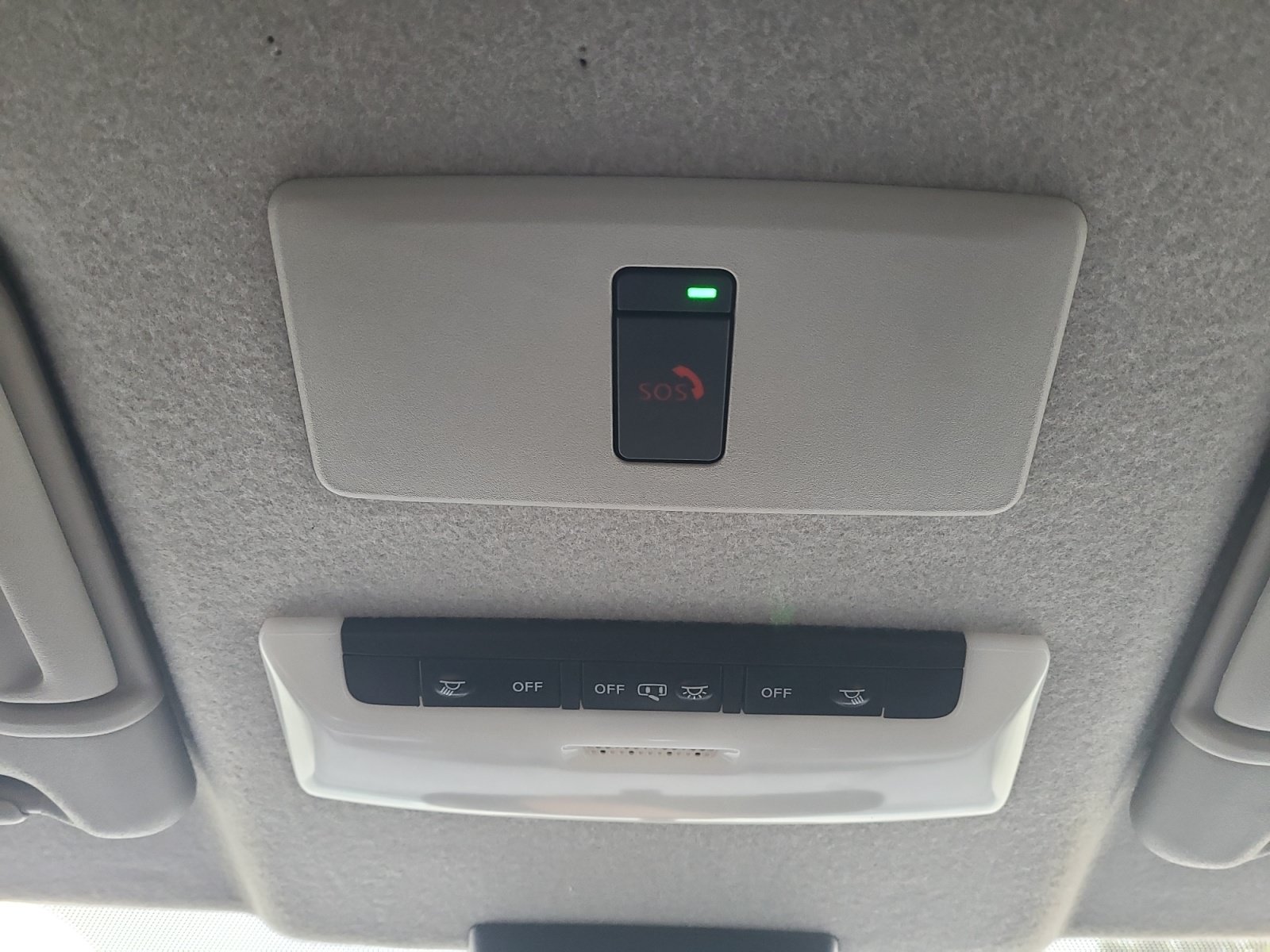 Used 2024 Nissan Kicks SV FWD image 22